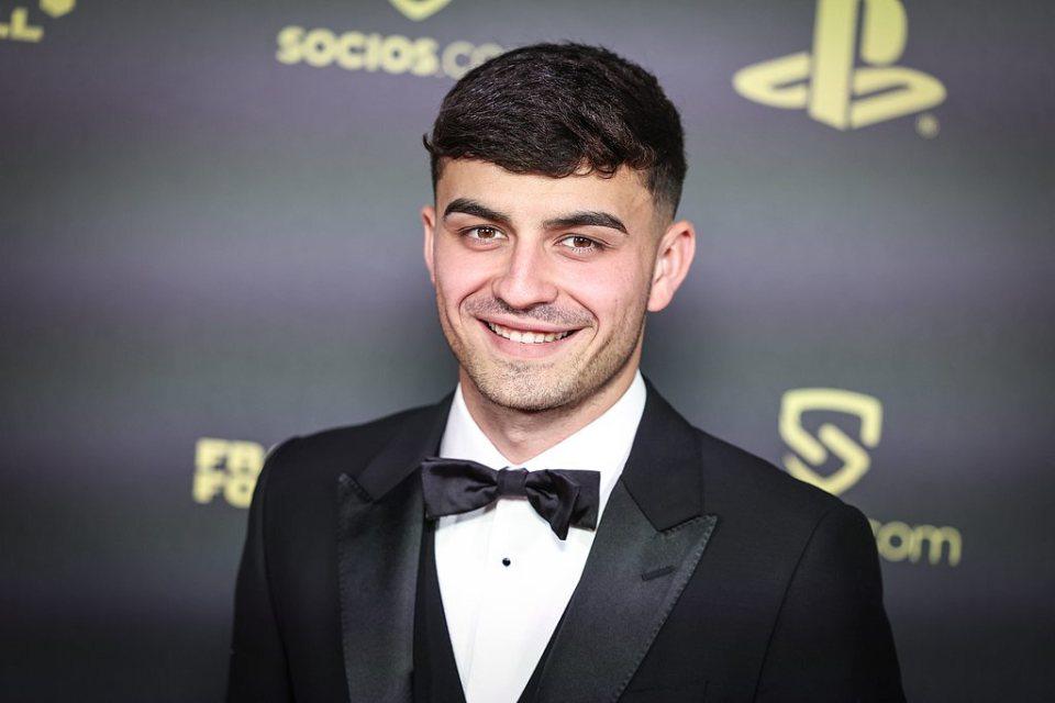 佩德里之前, 名第一的帖, df