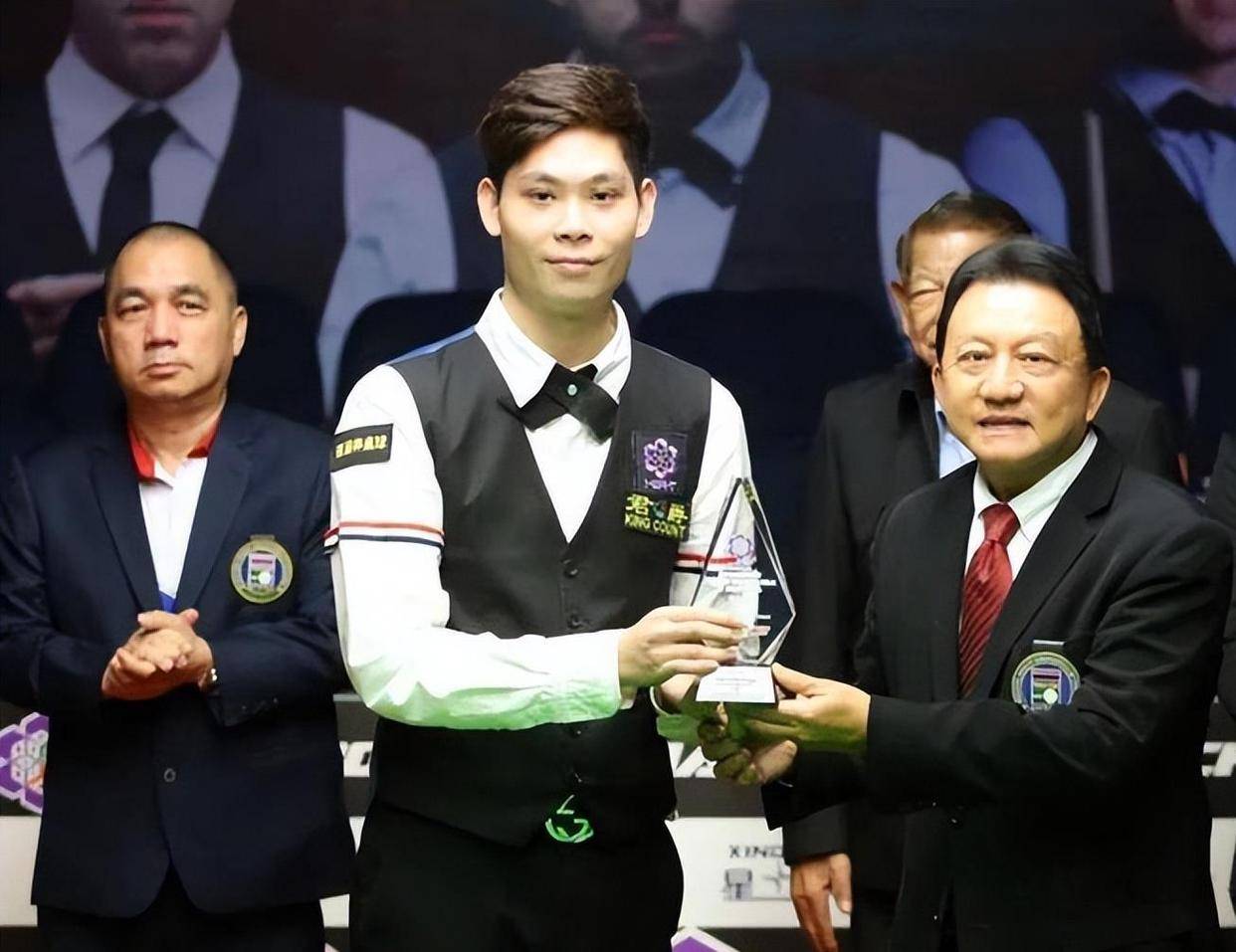 有所起伏, 将正与世界 有所起伏, 将正与世界