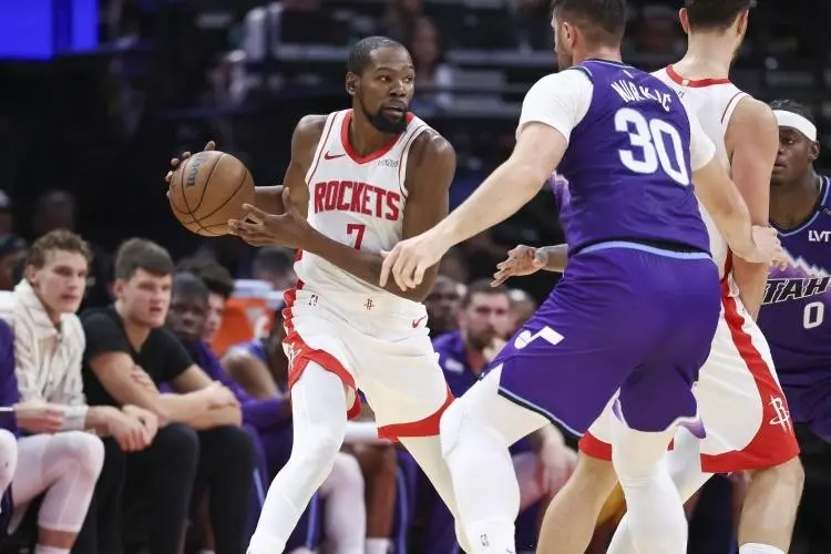 首发, 并充当控球