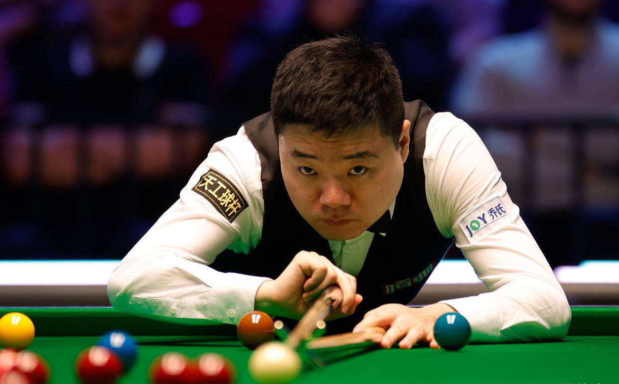 是本届比赛, 位坚持到最 是本届比赛, 位坚持到最